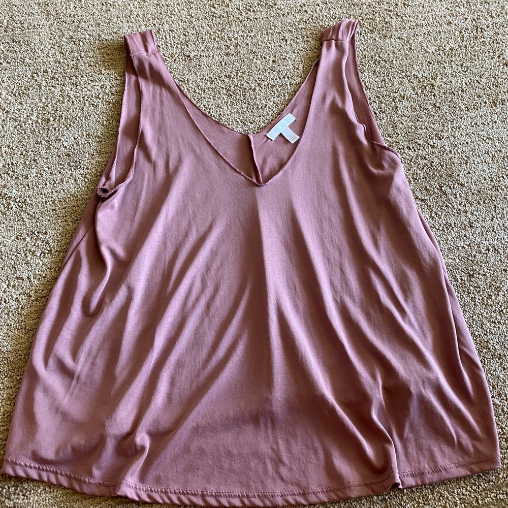 Pink flowy tank top
